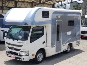 【令和3年式・即納】総支払額表示　WOHN NEUN (ヴォーン ノイン) R2B　（家庭用エアコン、電子レンジ、マックスファン、FFヒーター、冷蔵庫）レンタアップ車両